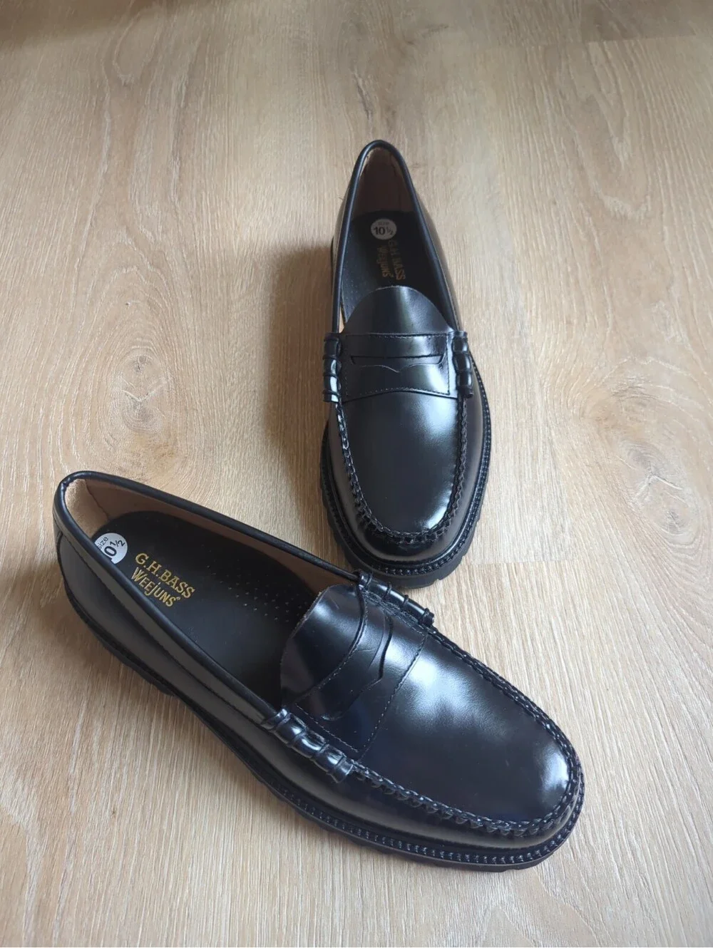 GH Bass Weejuns Larson Black Polished Leather Penny Loafers Shoes Mens 10.5